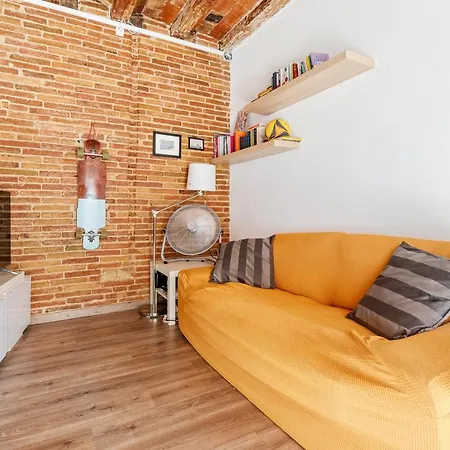 Beachside Bliss Charming 1-bedroom, Barceloneta Apartment Barcelona